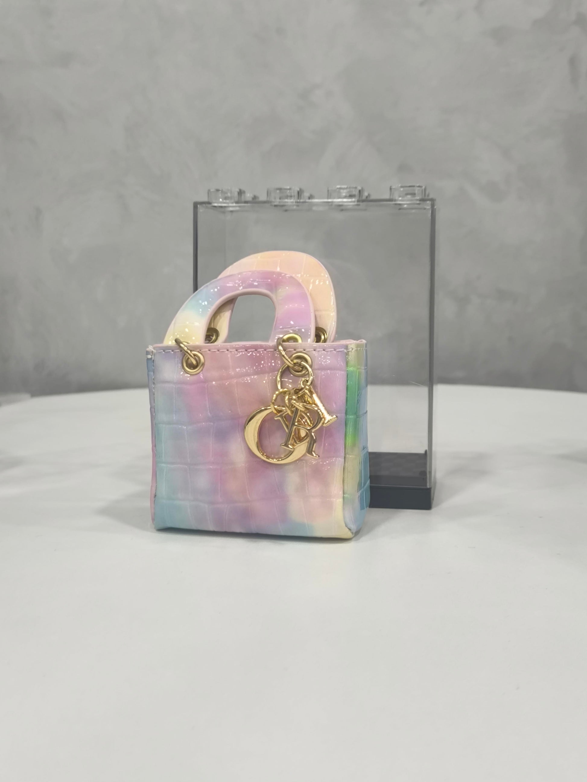 tos-alisg-i-aphluv4xwc-sg/4cabfb25a2064a7a9df0331ed1d1e4a4